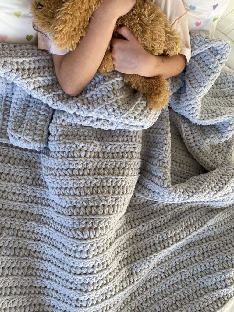 child holding stuffy
children's grief