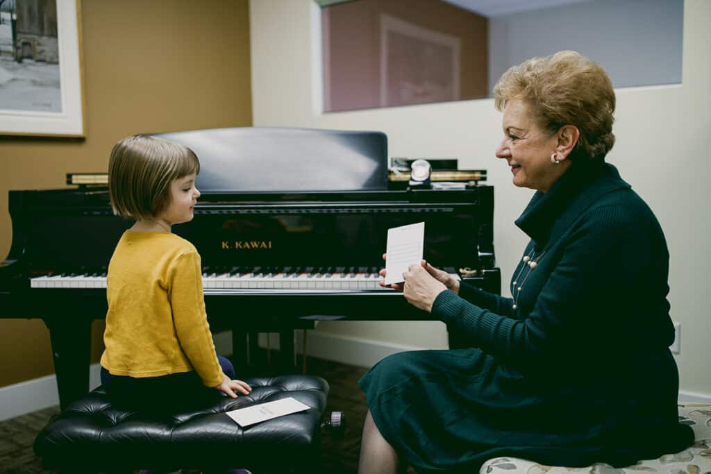 Linda Shirley teaching piano.