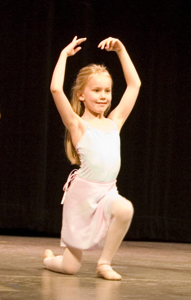 10 REASONS WHY WE SHOULD ALL DANCE! - BC Parent Newsmagazine