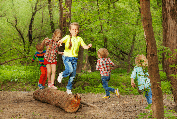 Is Outdoor Risky Play The Secret to Healthier Kids? - BC Parent Newsmagazine