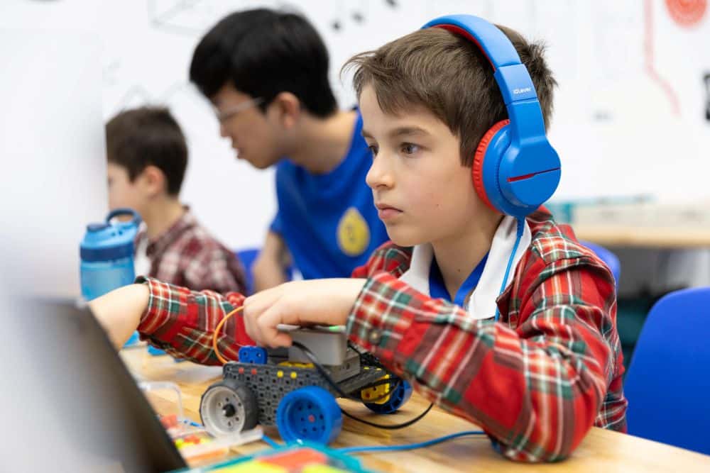 Steamoji Spring Break Camp