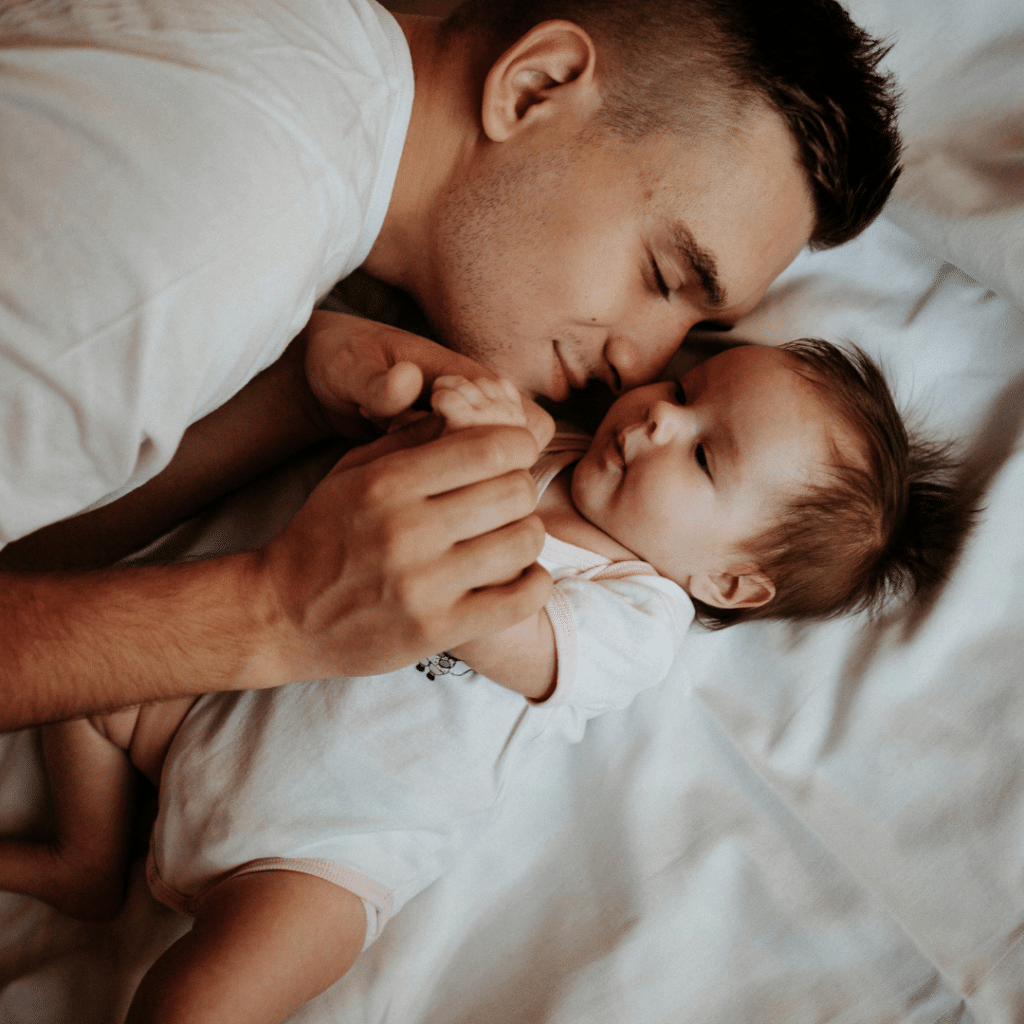 dad and new born